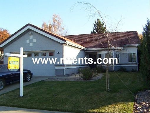 1st image of 840 Elk Hills Dr