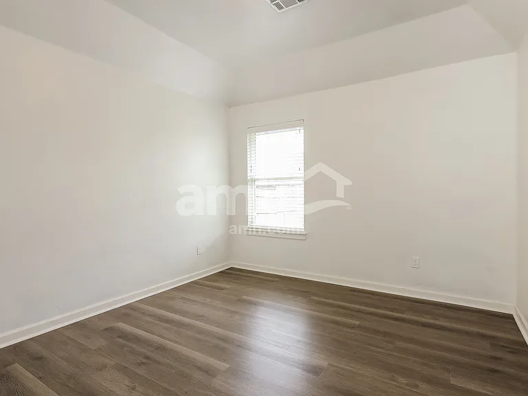 9017 NW 84th St — Photo 15