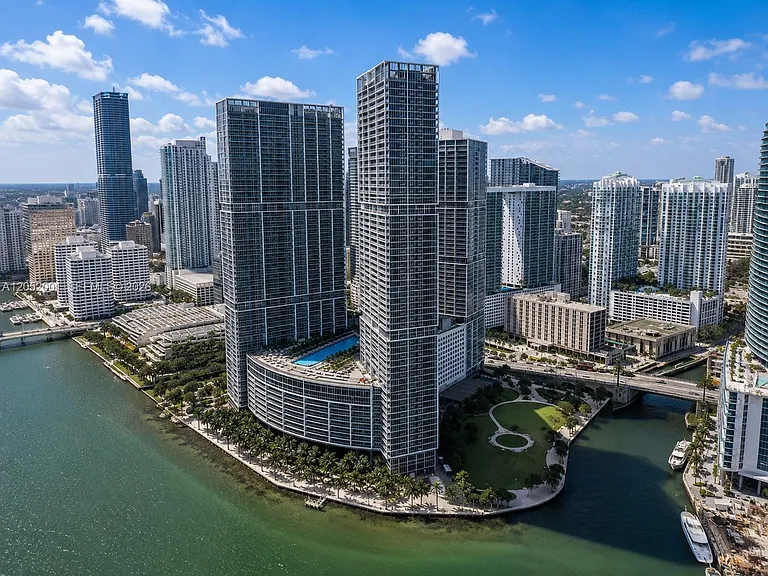 475 Brickell Ave #3207 — Photo 1