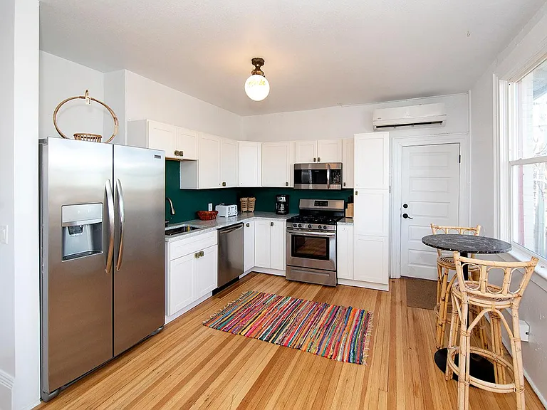 2220 E Colfax Ave — Photo 7