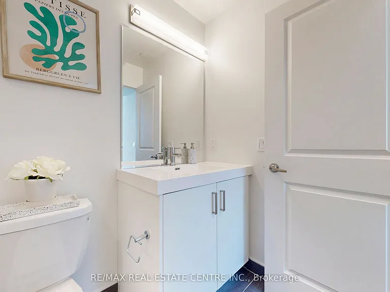 1010 Dundas St E #Penthouse 12 — Photo 25