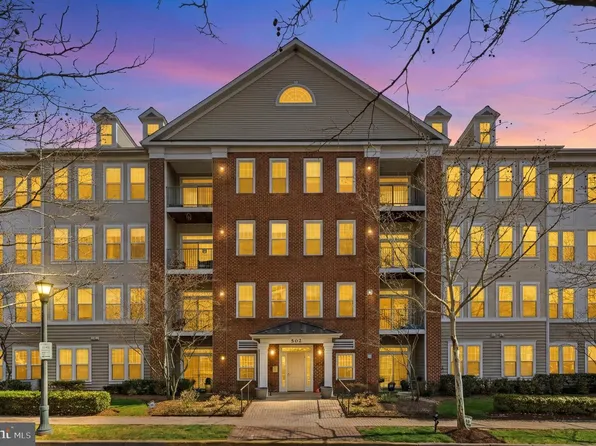 502 King Farm Blvd APT 207, Rockville, MD 20850