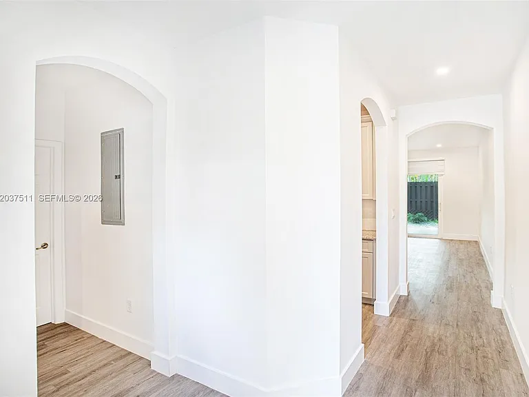 4234 NE 9th St #4234 — Photo 14