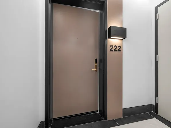 77-63 Vleigh Pl, Flushing, NY