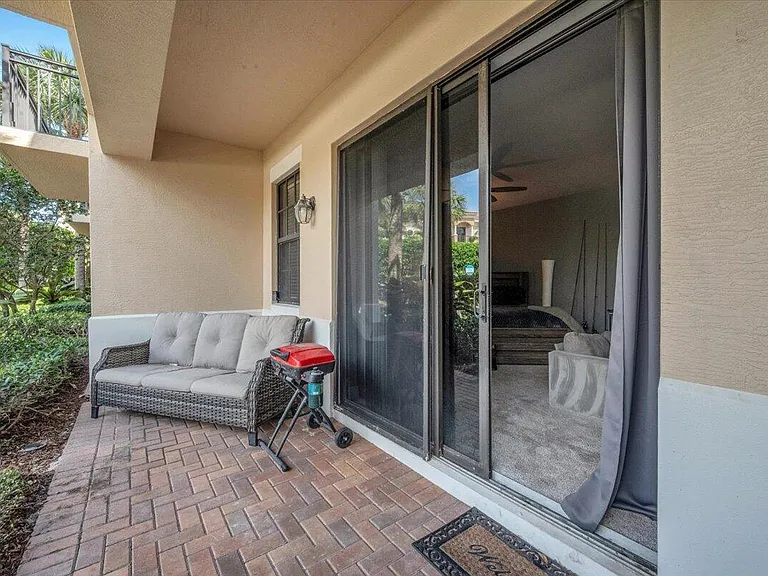502 Del Sol Cir — Photo 36