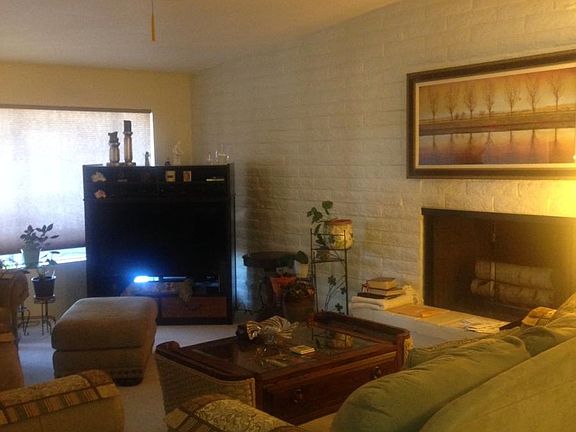 3rd image of 156 E Paseo De Golf