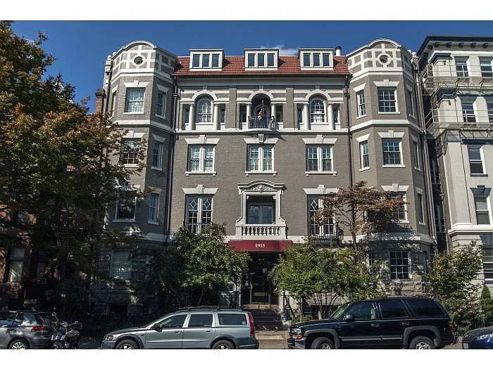 1915 Calvert St NW APT 201 photo 1