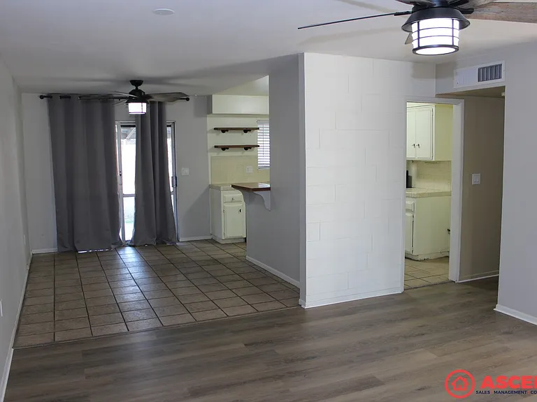 5812 Daggett Ave — Photo 3