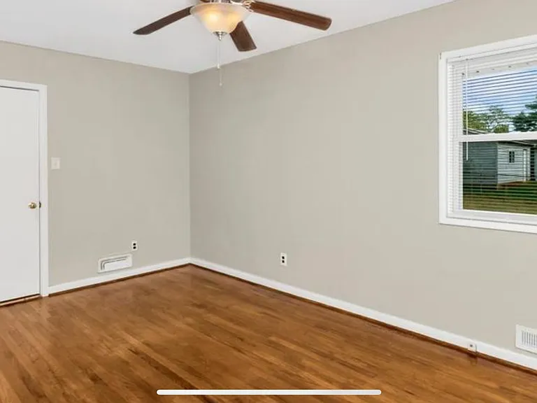 806 E Forrest St — Photo 11