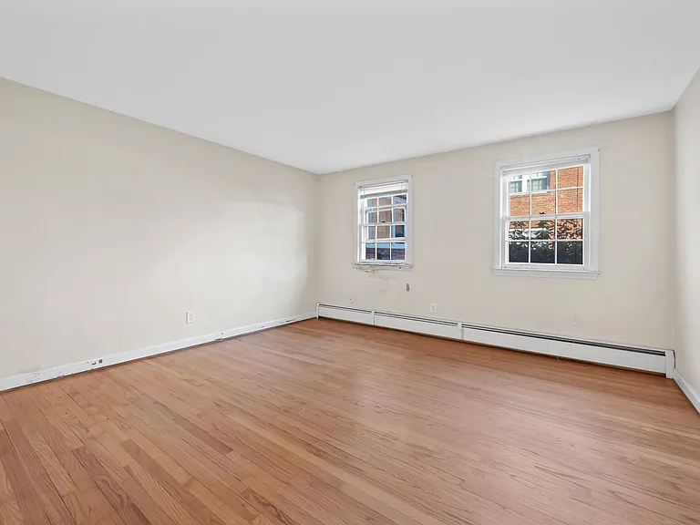 39 Charter Oak St #B — Photo 8