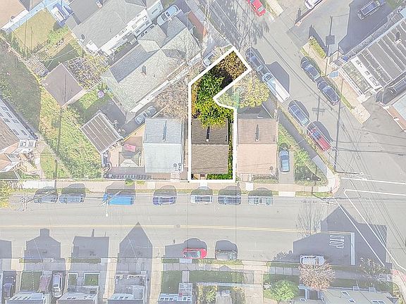 2nd image of 45 Dey St