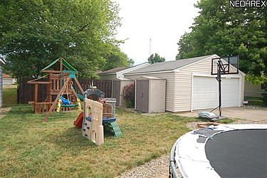 4th image of 1374 Westwood Dr NW