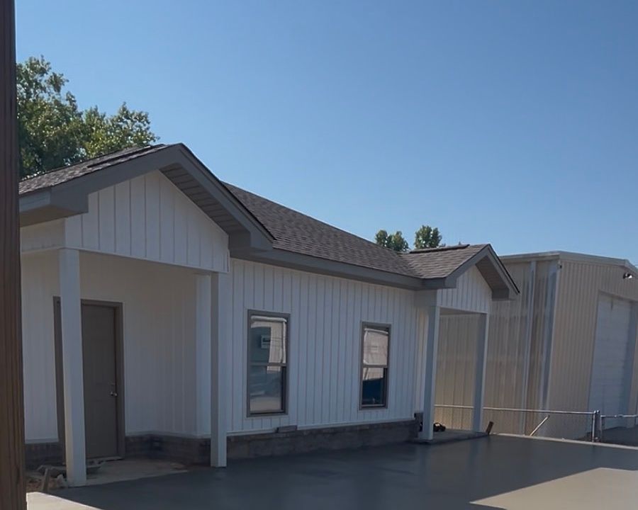 Building Photo 3