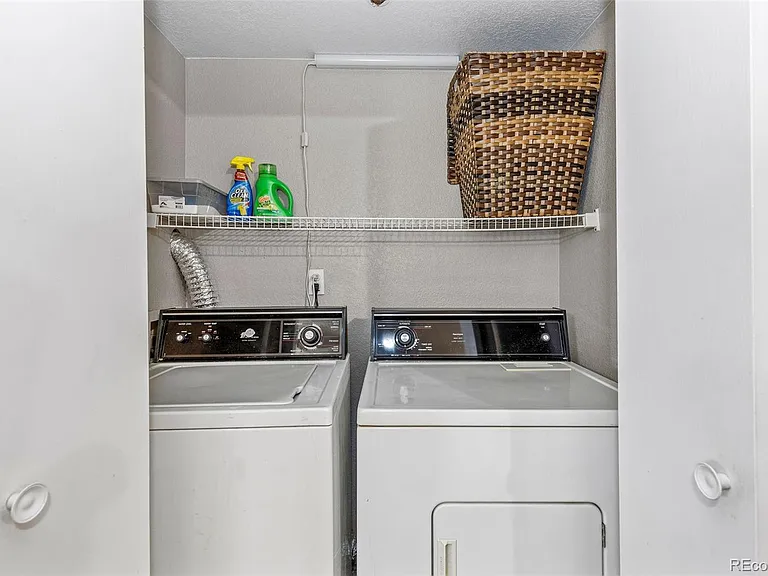 960 S Dawson Way #13 — Photo 9