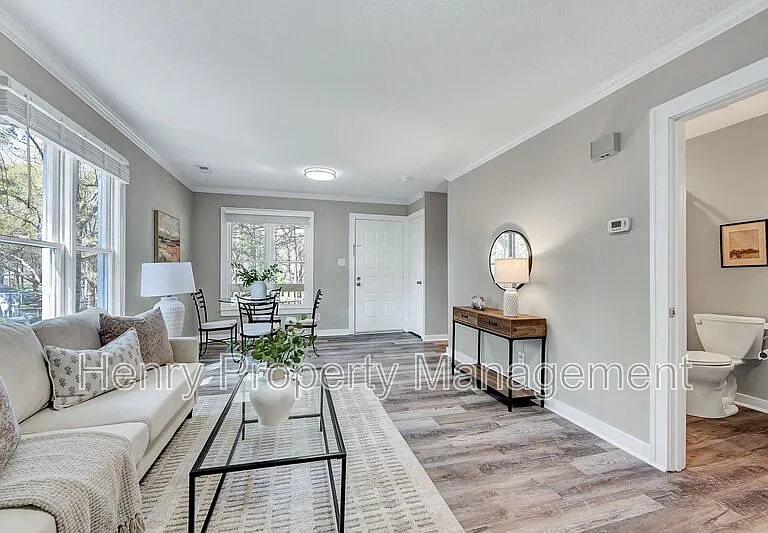 150 Carmichael Ct — Photo 8