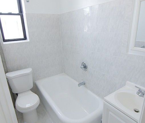 4th image of 3725 81st St APT 6F