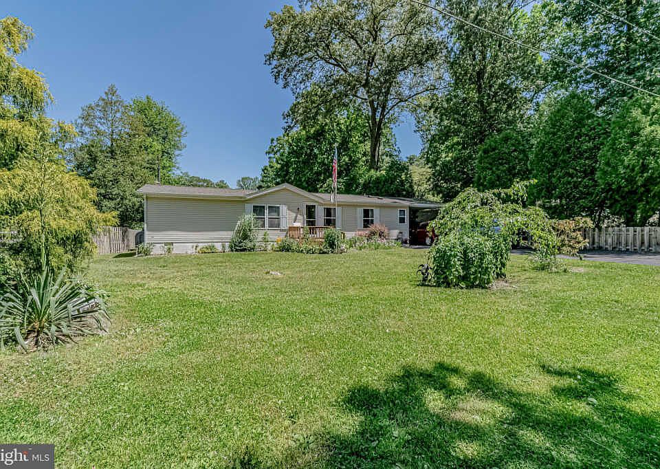 1st image of 32073 Steele Dr