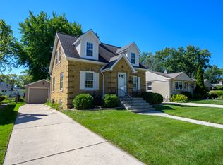 729 E Prairie Ave, Des Plaines, IL 60016