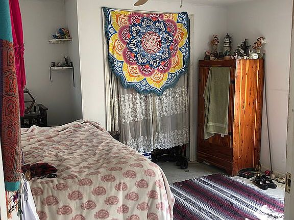 5th image of 5981 Hillyer Ct