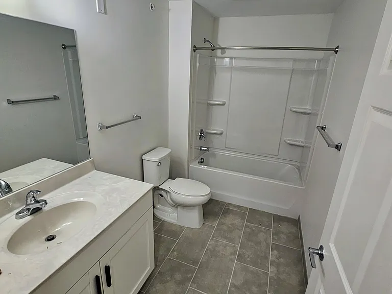 Clinton Lofts — Photo 16