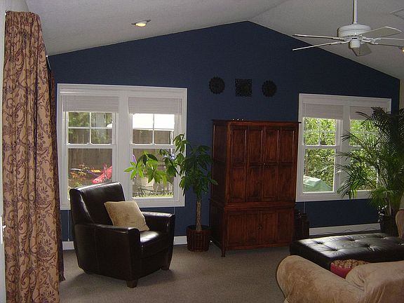 Den looking toward patio and Montair school