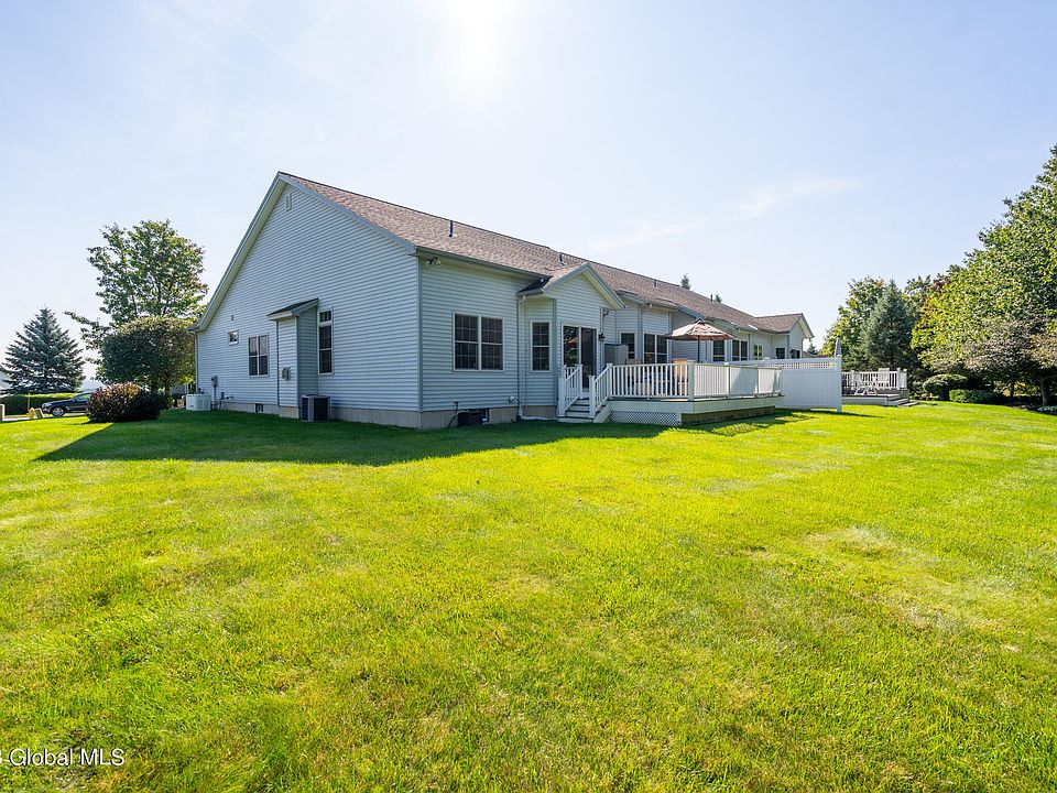 13 Hampton Circle, Mechanicville, NY 12118 Zillow