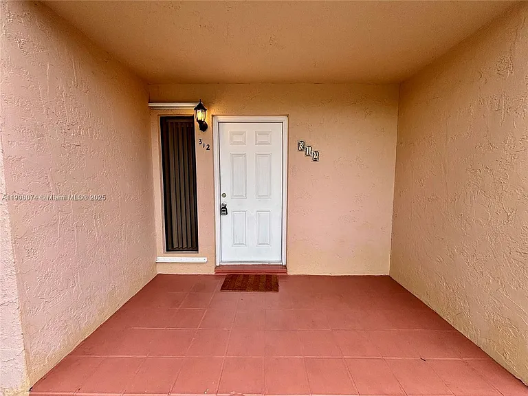 11820 SW 80th St #312 — Photo 8