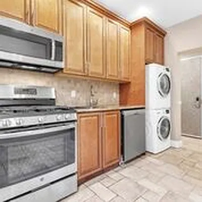 Rented by Cooper & Cooper Real Estate | media 11