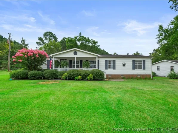 7315 Overhills Rd, Spring Lake, NC 28390