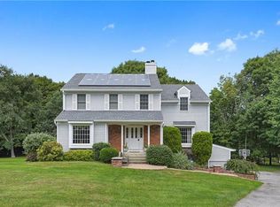 6 Fox Trl, Mahopac, NY 10541