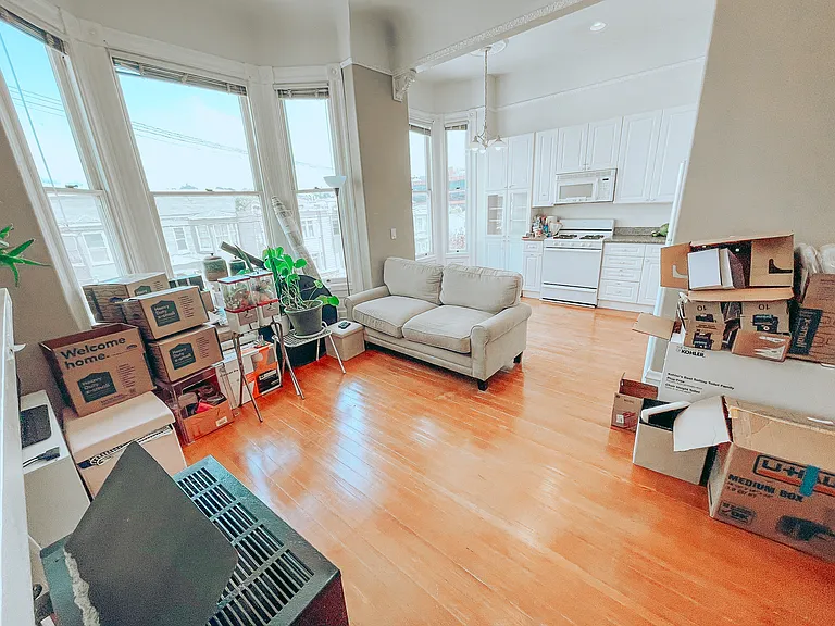 363 6th Ave #1 — Photo 3