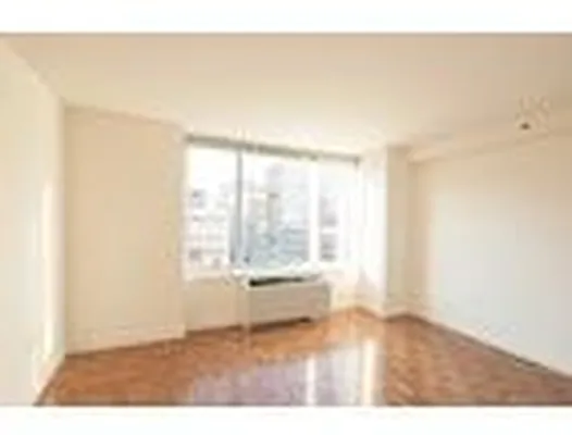Rented by Mirador Real Estate | media 39
