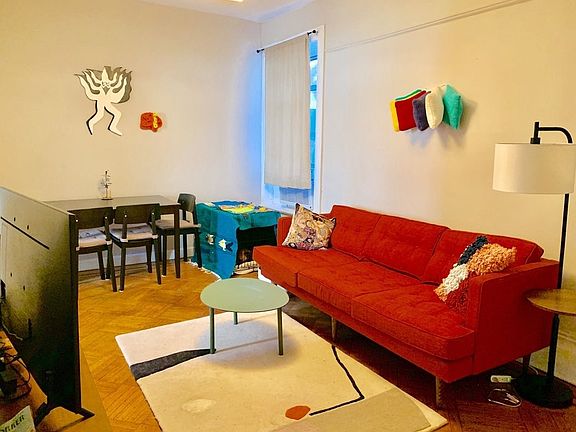 2nd image of 552 Lincoln Pl APT H