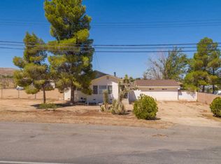 33945 Longview Rd, Pearblossom, CA 93553