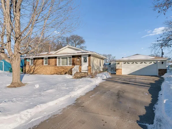 11649 Washington St NE, Blaine, MN 55434