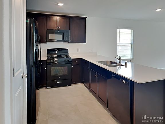 5th image of 6421 Becker Ave