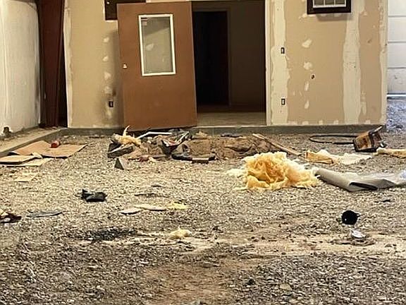 3rd image of 2870 Silver St