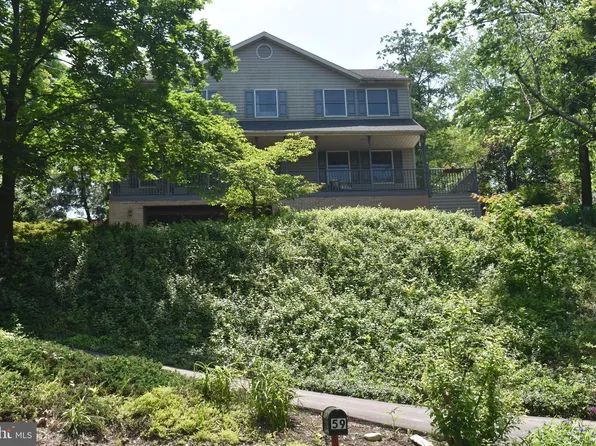 59 Dewalt Dr, Mechanicsburg, PA 17050