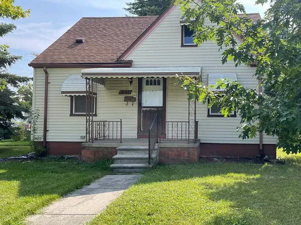 21854 Lambrecht Ave, Eastpointe, MI 48021