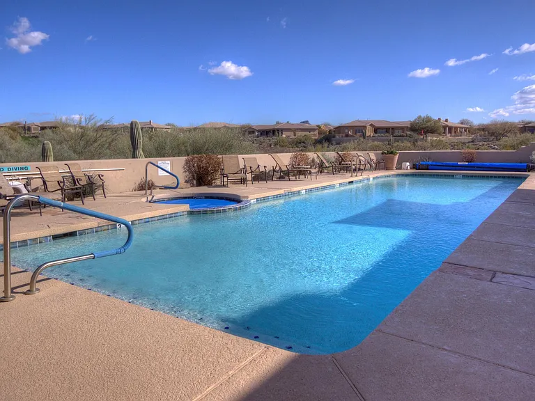 9562 E Chuckwagon Ln — Photo 38