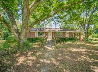 39 Dove Power Rd, Comer, GA 30629