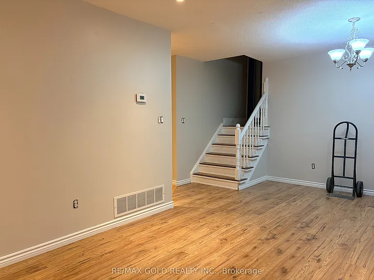 166 Harmony Rd S — Photo 6