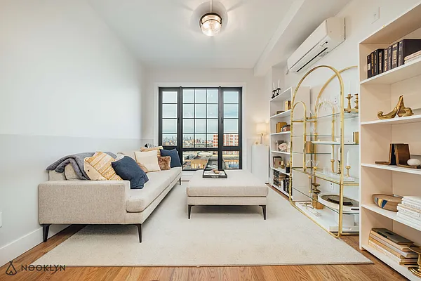 Rented by Nooklyn NYC LLC | media 92