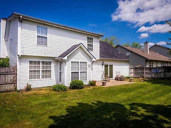 3rd image of 132 Hillbrook Dr