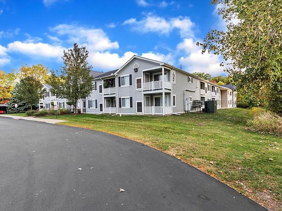 5th image of 1155 S Lake Ct #58