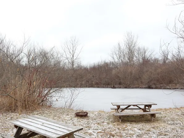 McMackin Rd, Madison, OH 44057