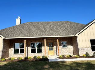 684 County Road 1560, Chico, TX 76431