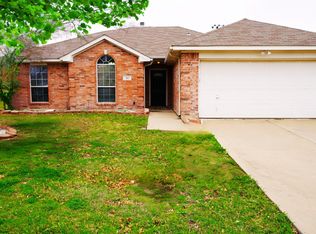 512 Love Ln, Royse City, TX 75189