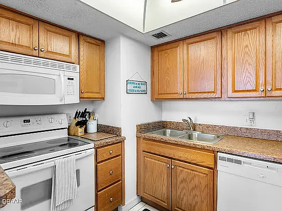 2700 Ocean Shore Blvd #111 — Photo 13