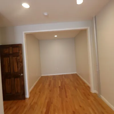 Rented by Nooklyn NYC LLC | media 13